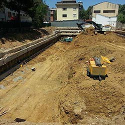 Maltepe ES Voleybol Sahası İksa İşleri - Ankraj Uygulaması